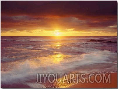 Sunset Cliffs Beach on the Pacific Ocean at Sunset, San Diego, California, USA