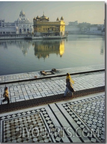 The Golden Temple, Holiest Shrine in the Sikh Religion, Amritsar, Punjab, India