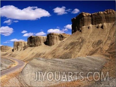 Buttes at South Caineville Mesa