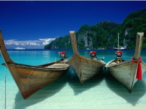 Longtail Boats at Ao Lo Dalam, Ko Phi Phi Don, Krabi, Thailand